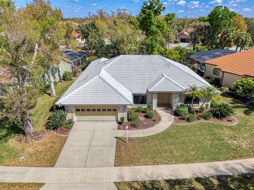 Photo of 525 Waterwood Lane, Venice, FL 34293 (MLS # N6143065)