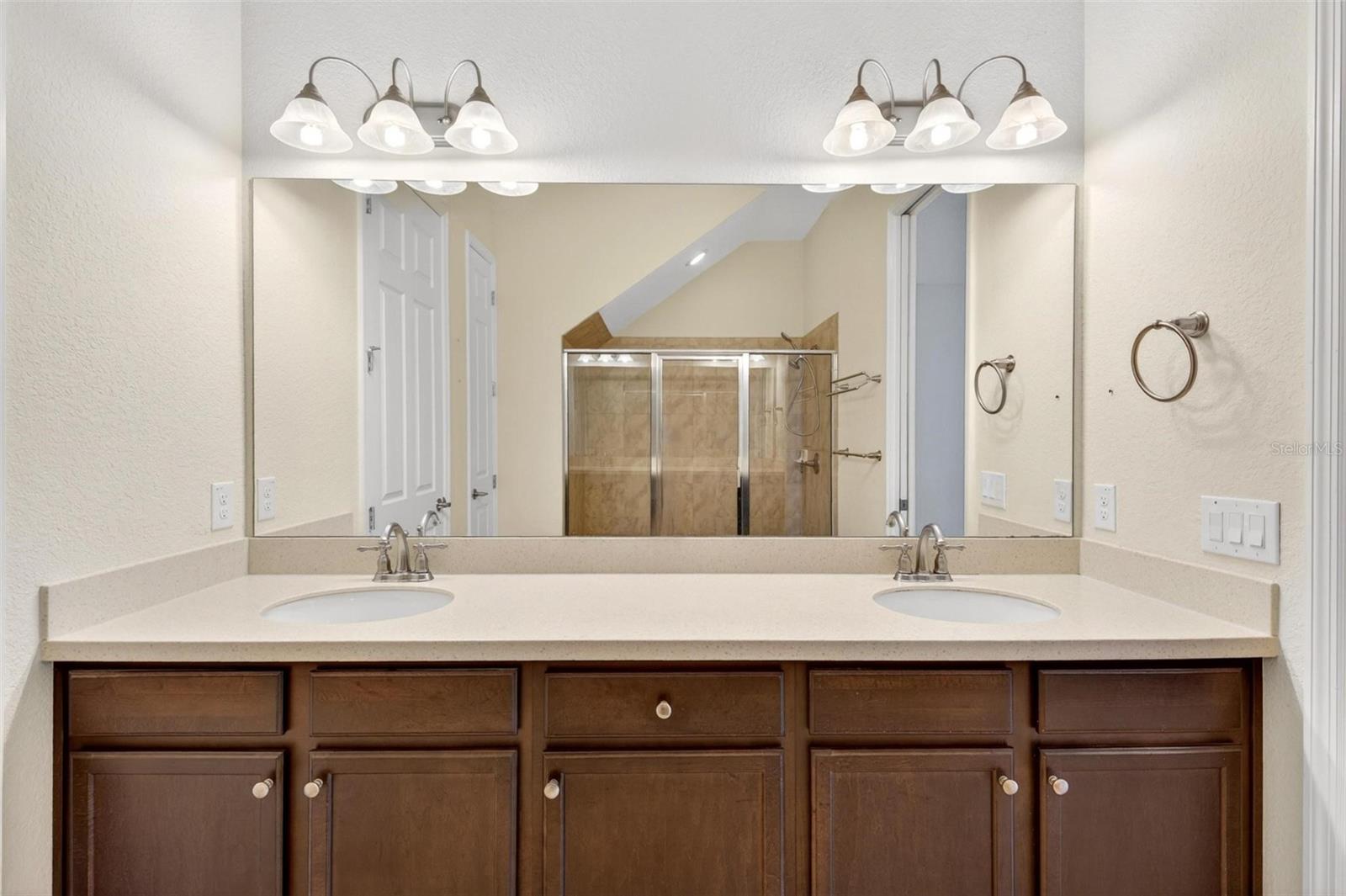 CYPRESS RESERVE VILLAS - Residential