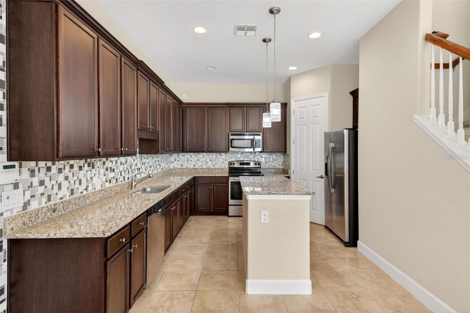 CYPRESS RESERVE VILLAS - Residential