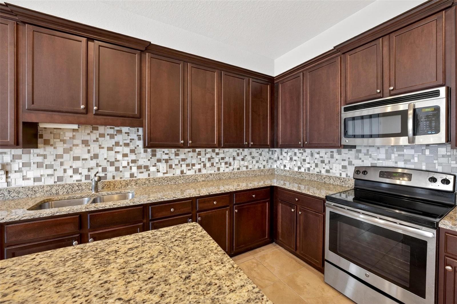 CYPRESS RESERVE VILLAS - Residential