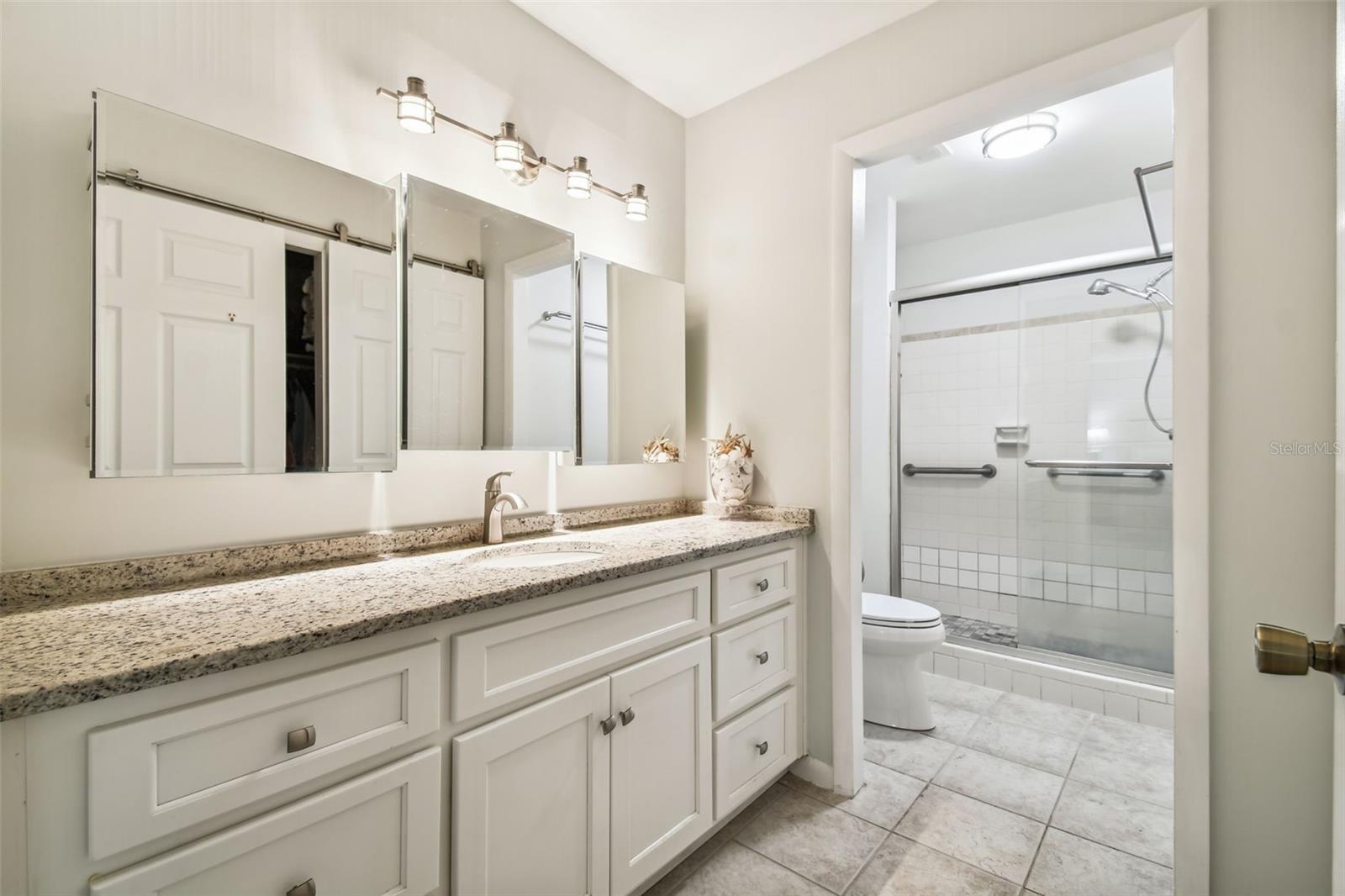 HARBOUR CLUB CONDO - Residential