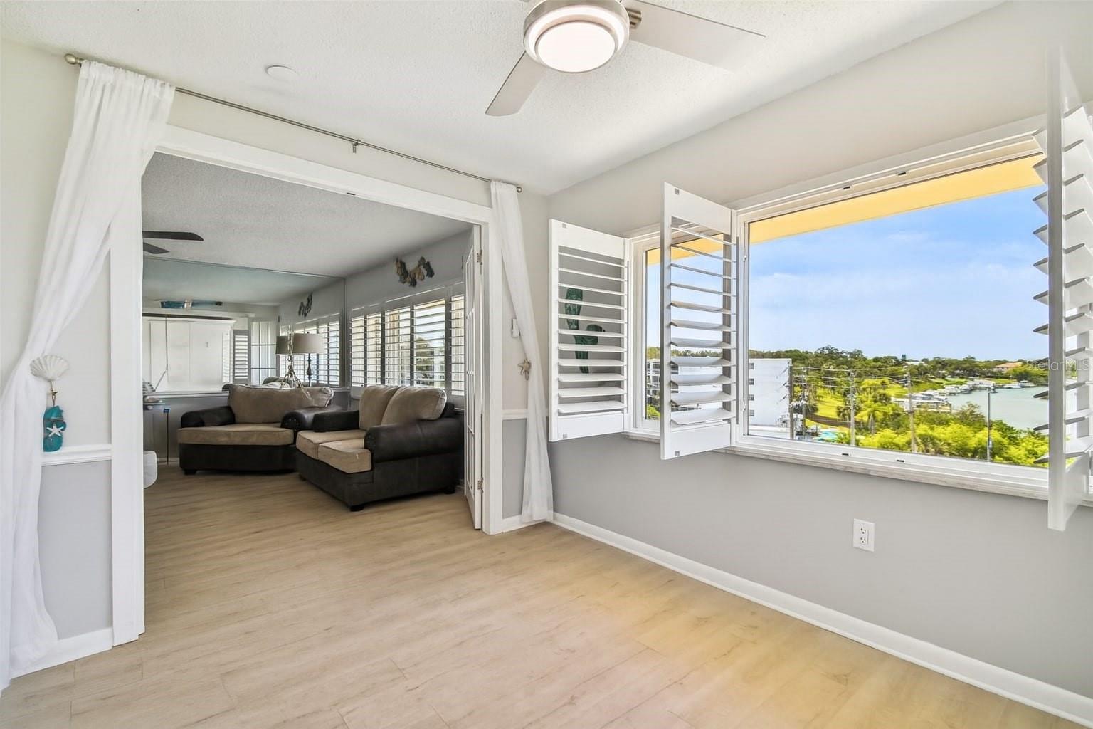 HARBOUR CLUB CONDO - Residential