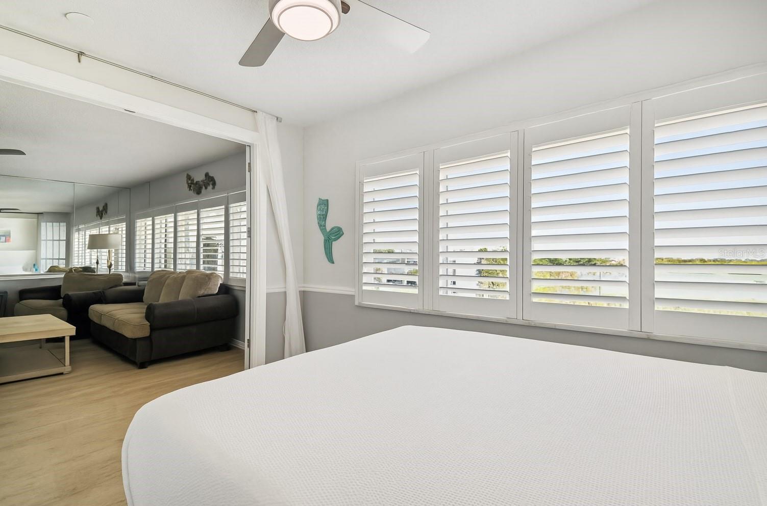 HARBOUR CLUB CONDO - Residential