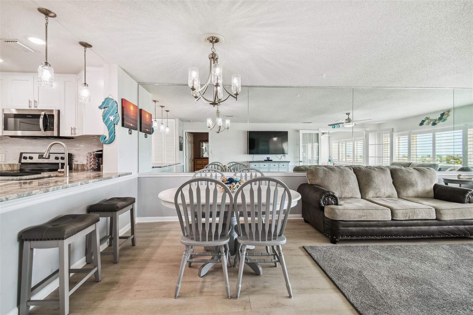 HARBOUR CLUB CONDO - Residential