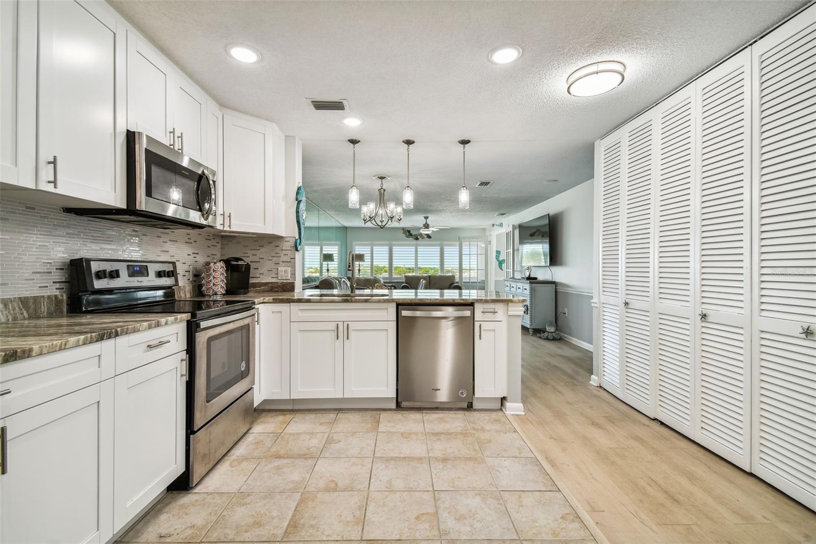 HARBOUR CLUB CONDO - Residential