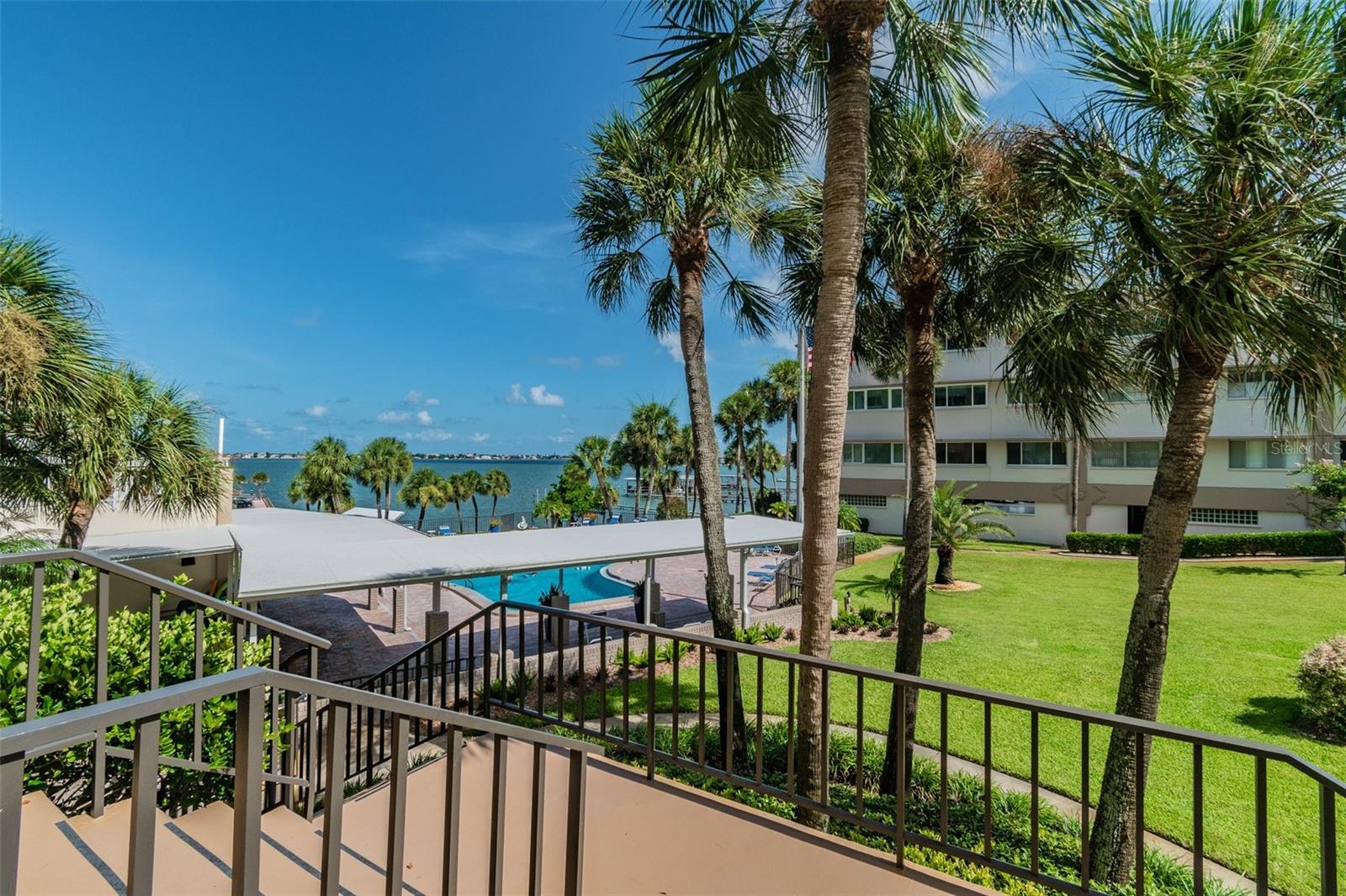 HARBOUR CLUB CONDO - Residential