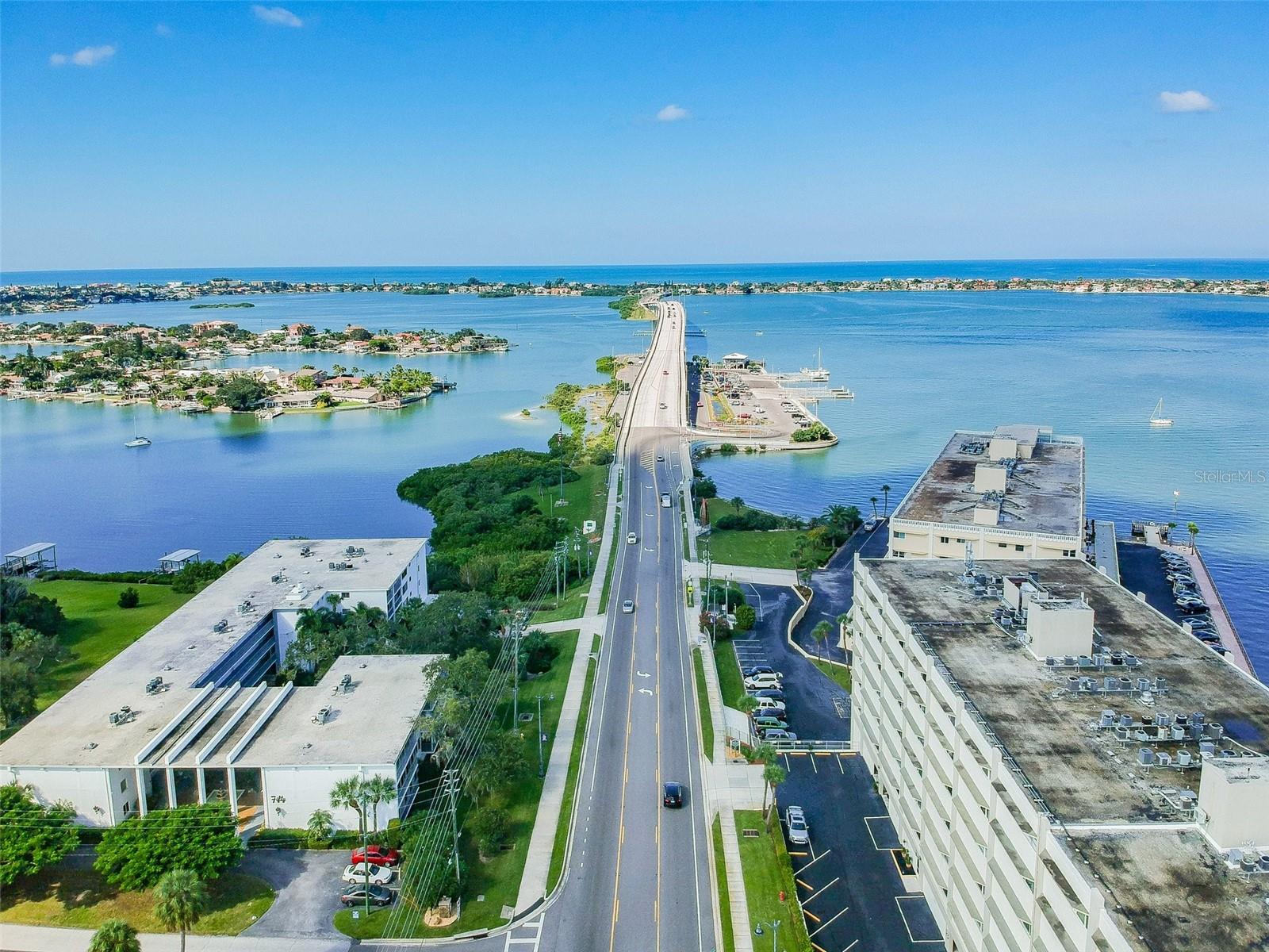 HARBOUR CLUB CONDO - Residential