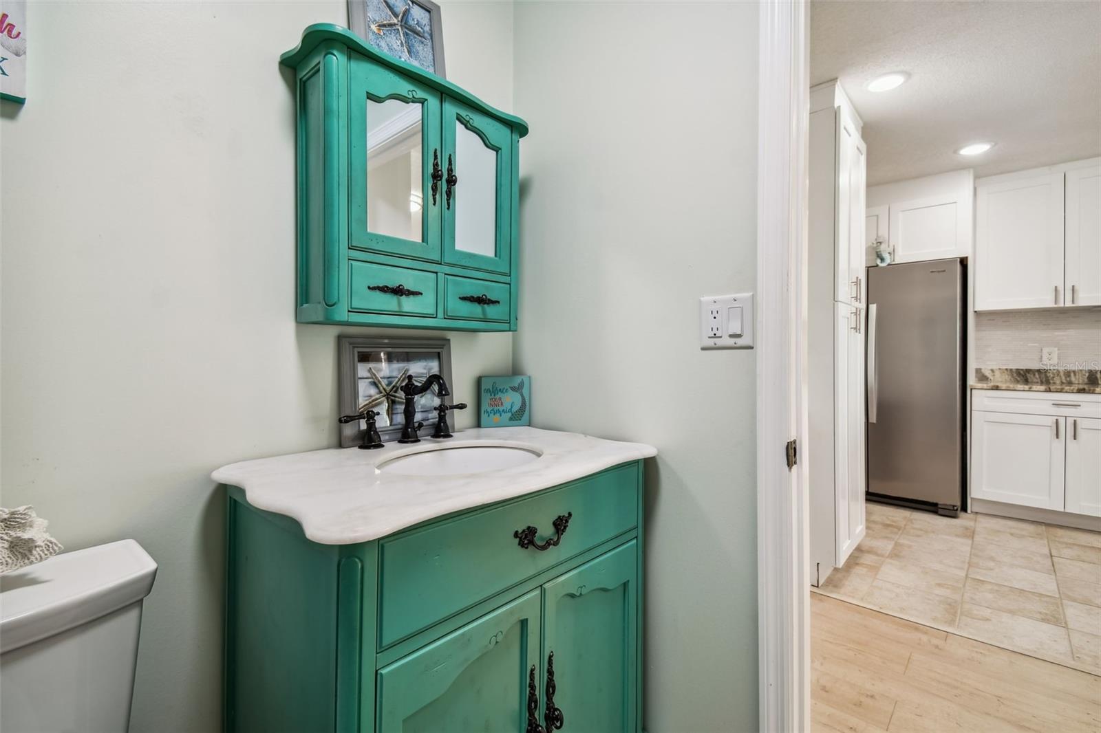 HARBOUR CLUB CONDO - Residential