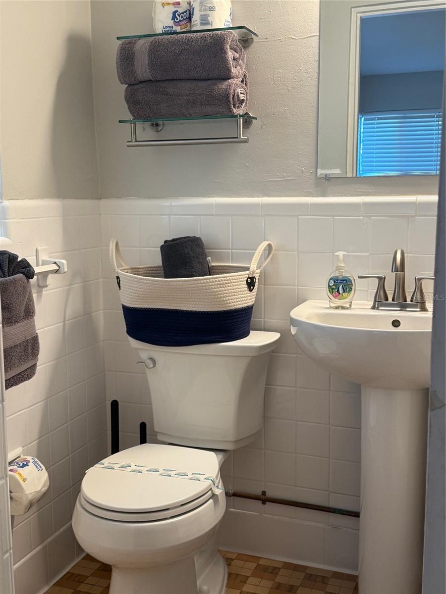 PELICAN GARDENS - Residential Income