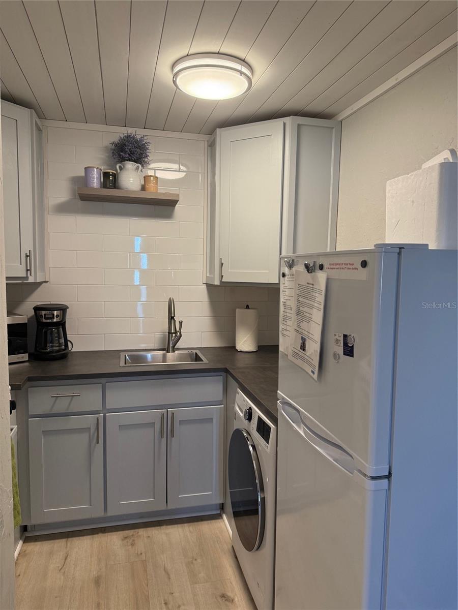 PELICAN GARDENS - Residential Income