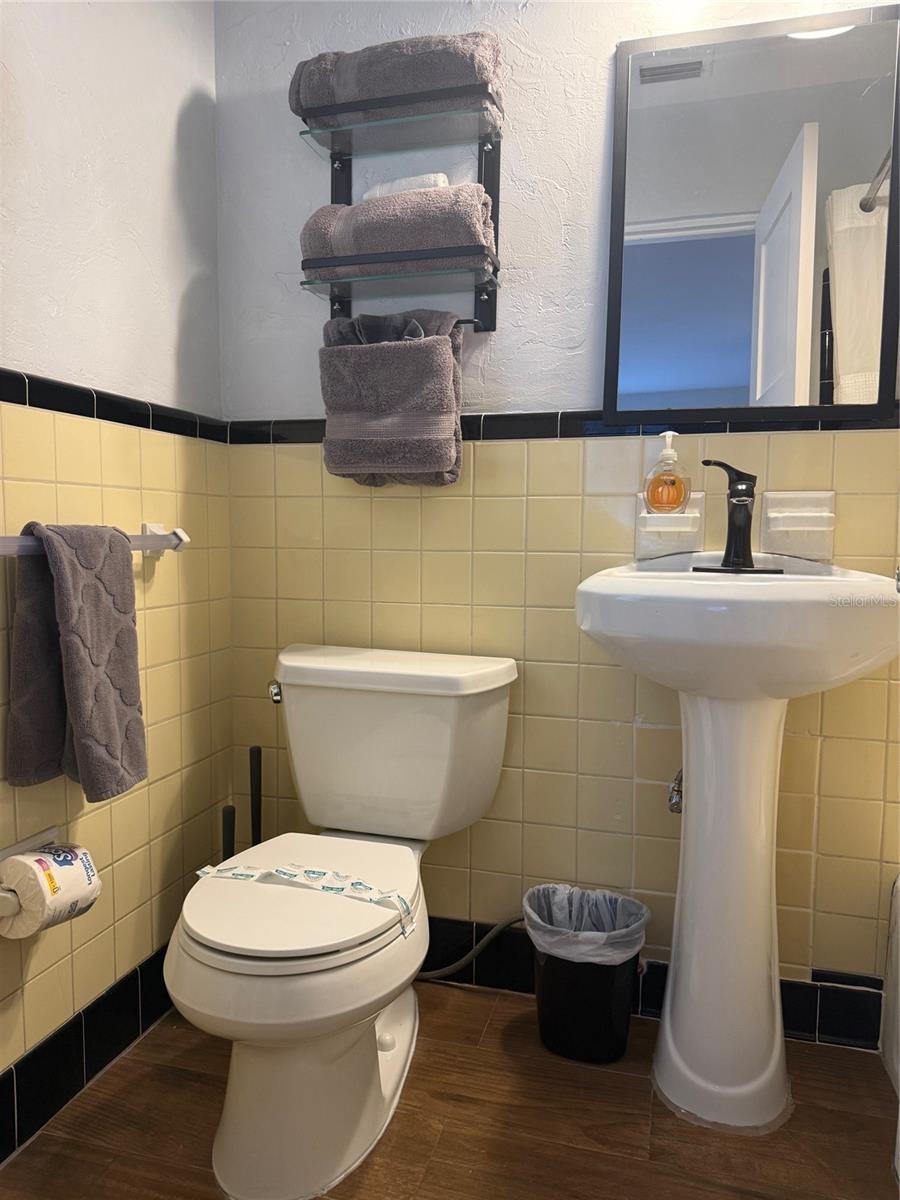 PELICAN GARDENS - Residential Income