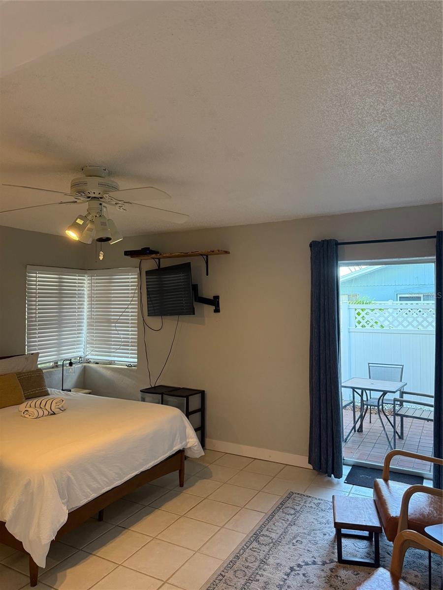 PELICAN GARDENS - Residential Income