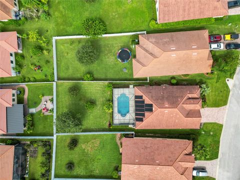 A home in LAKELAND