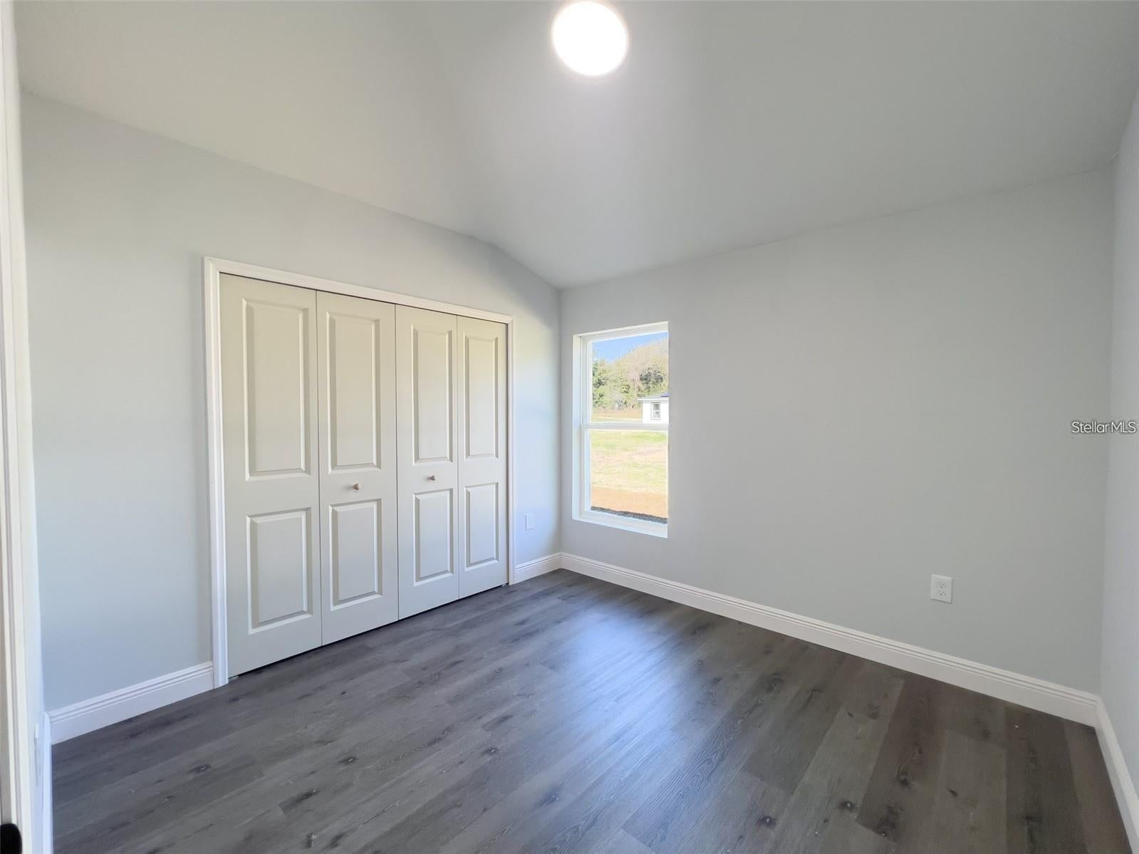 18 LARCH RUN COURT
