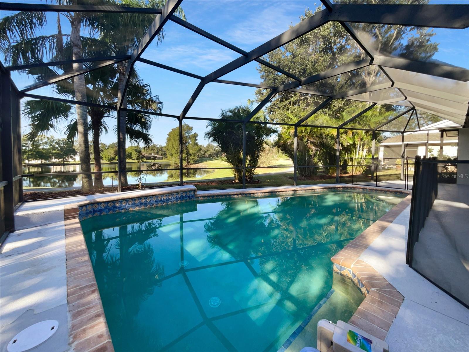 WOODBORNE TERRACE - Residential