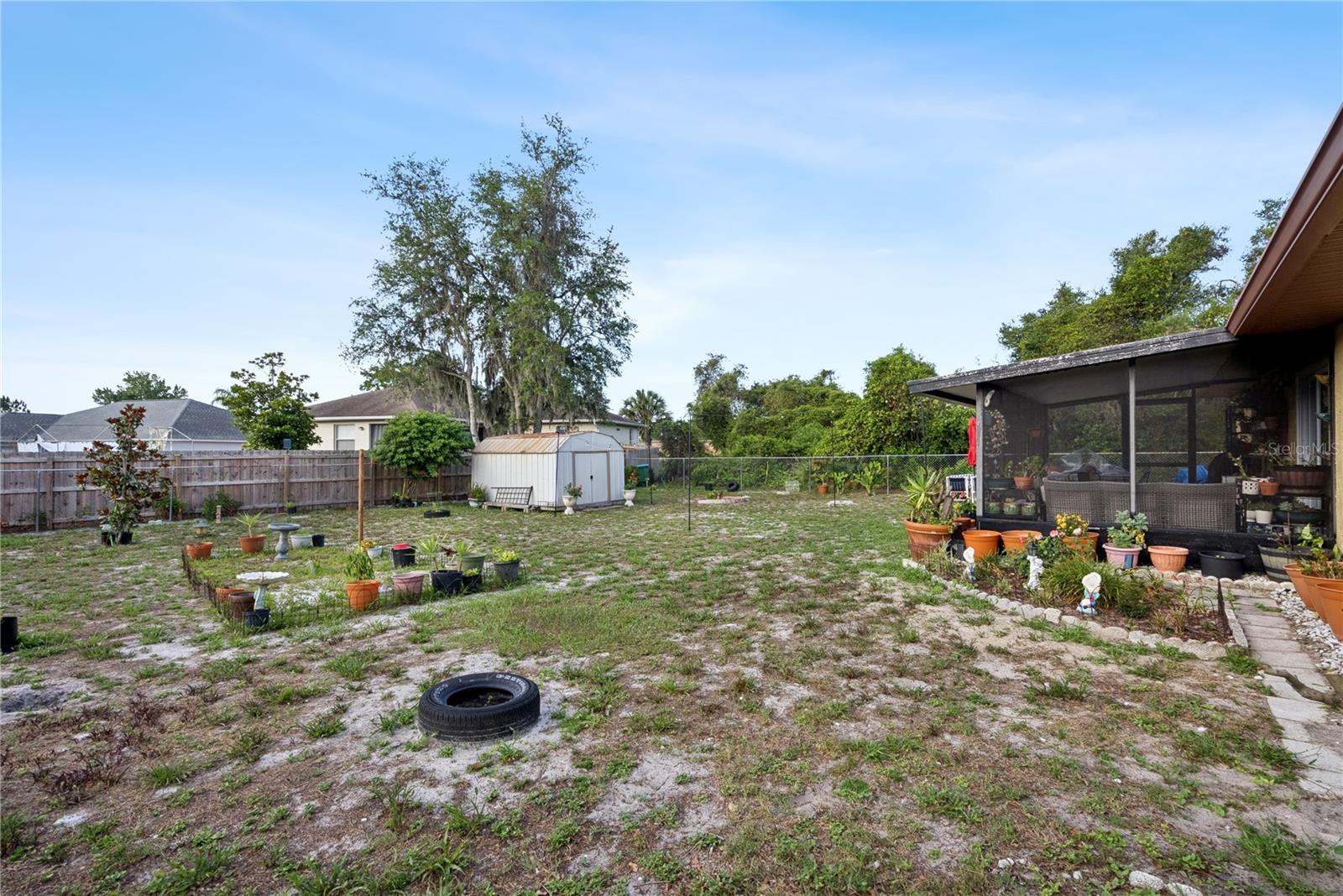 DELTONA LAKES UNIT 07 - Residential
