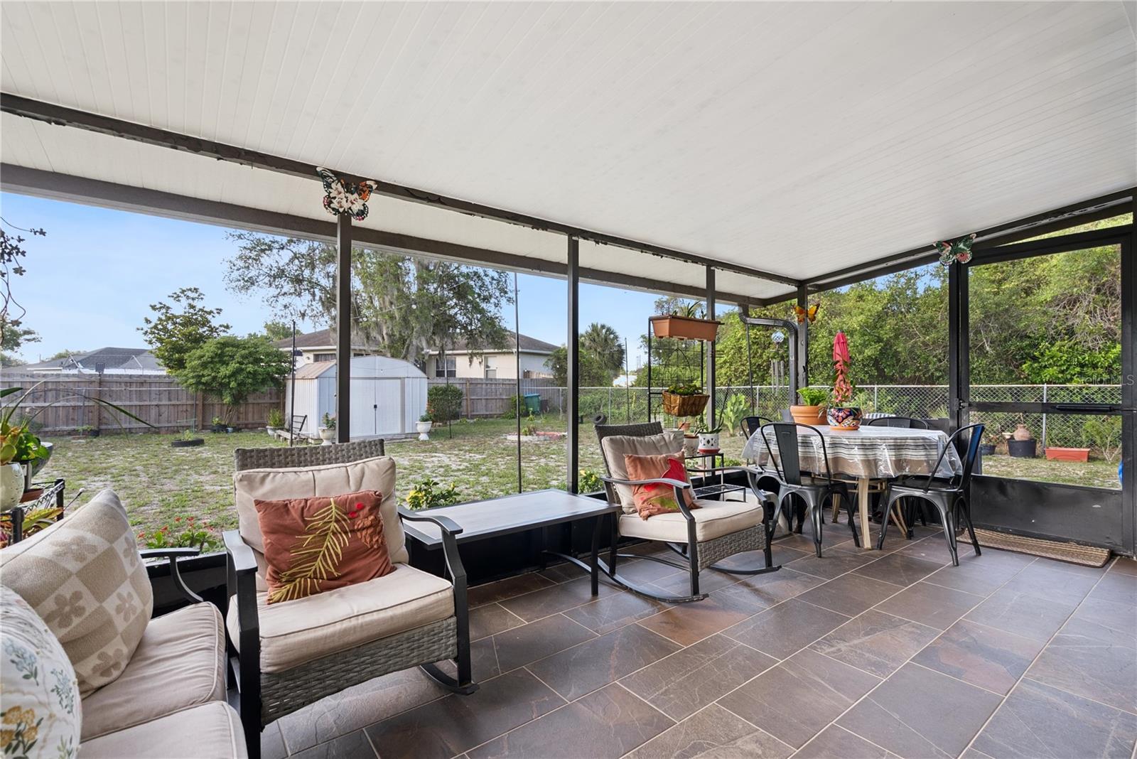 DELTONA LAKES UNIT 07 - Residential