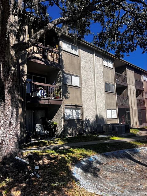 6312 NEWTOWN CIRCLE 12B4 TAMPA FL 33615