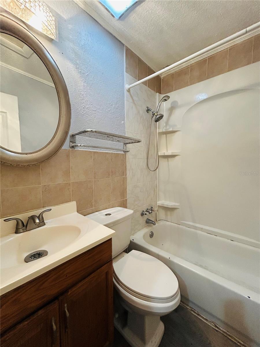 WASHINGTON HEIGHTS ESTATE - Residential Lease