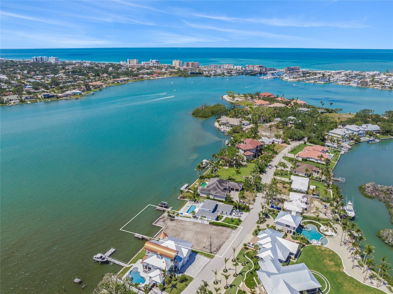325 SUNRISE DRIVE