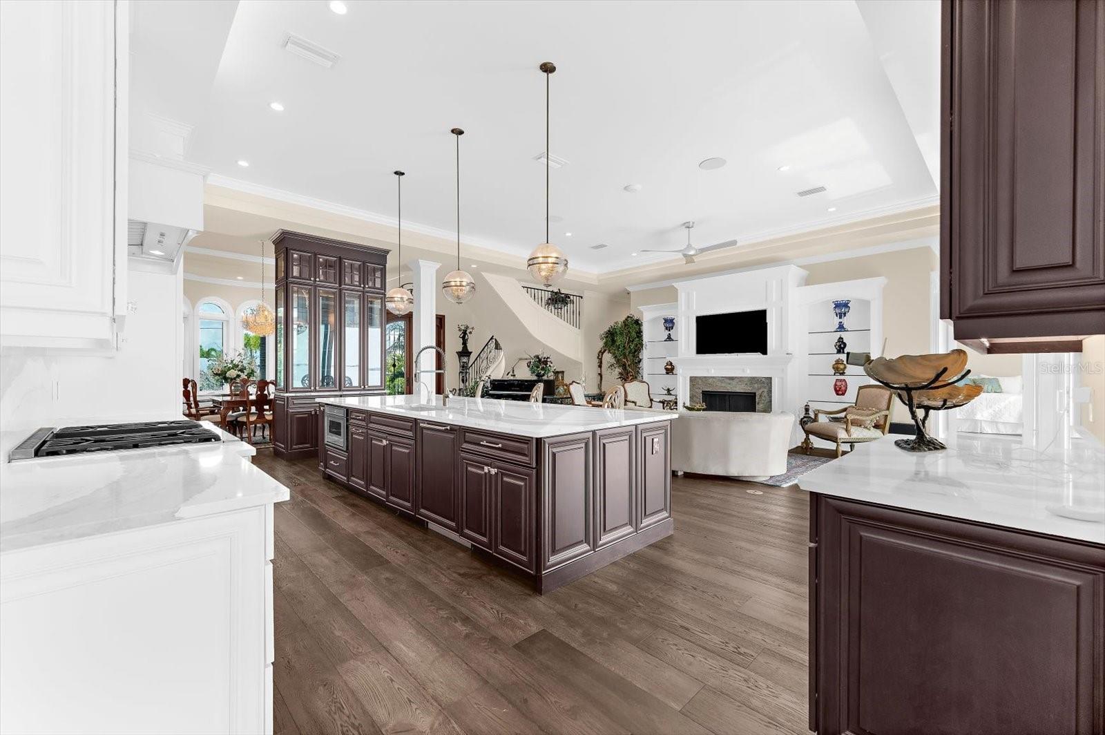 SUNRISE PARK - Residential