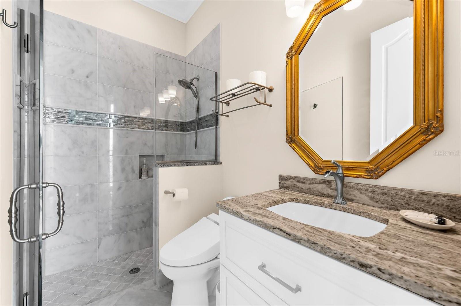 SUNRISE PARK - Residential