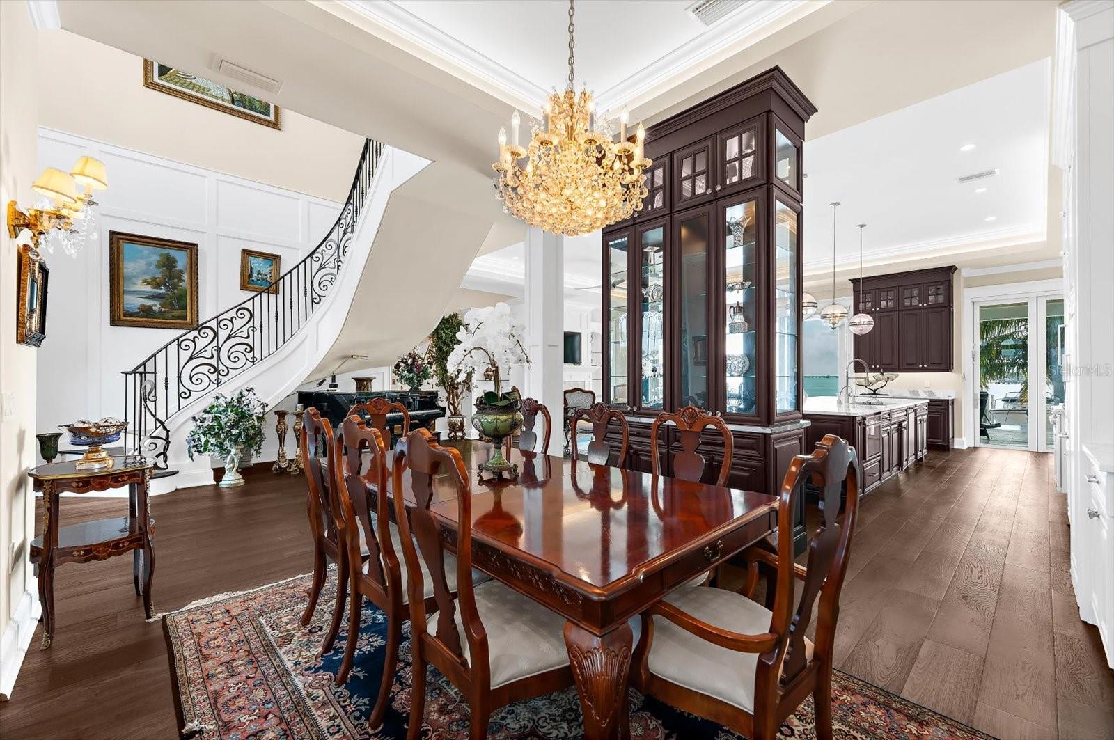 SUNRISE PARK - Residential