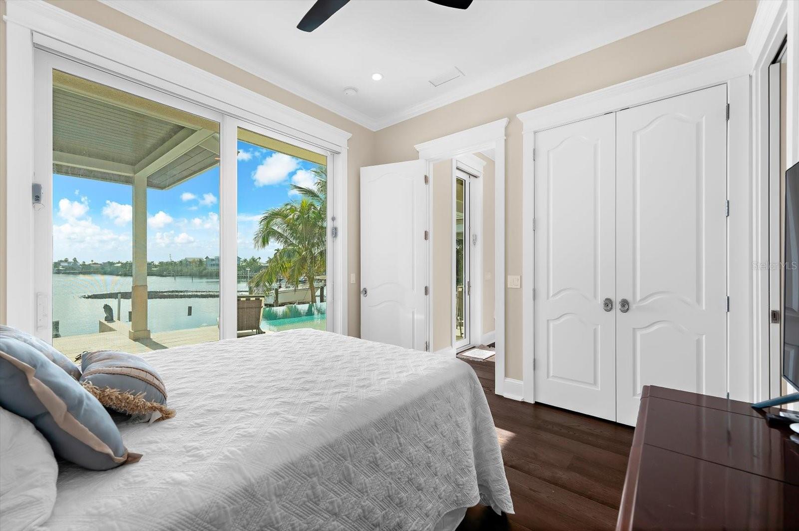 SUNRISE PARK - Residential