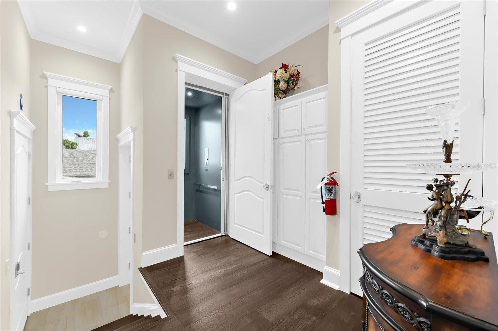 SUNRISE PARK - Residential