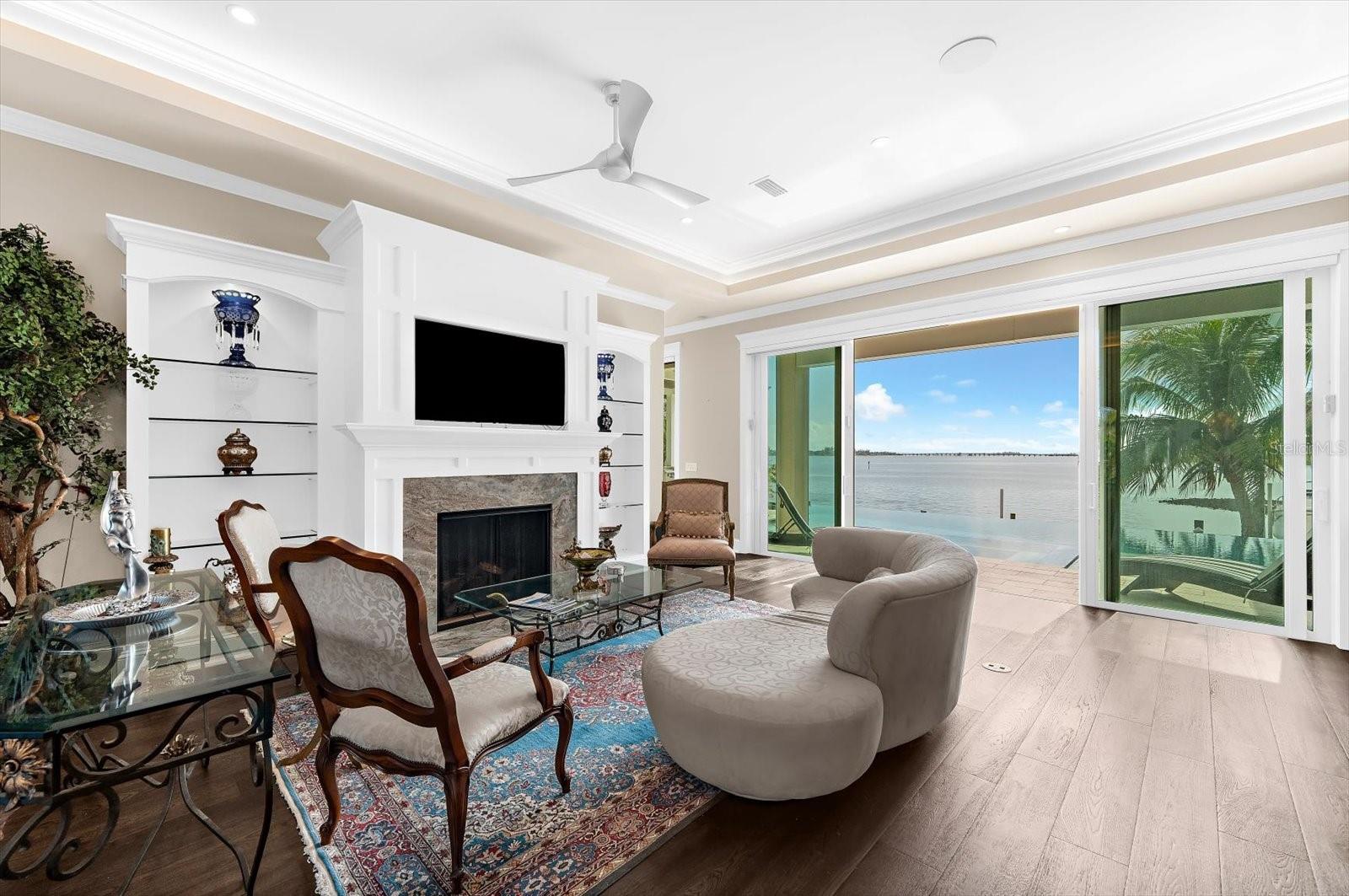 SUNRISE PARK - Residential