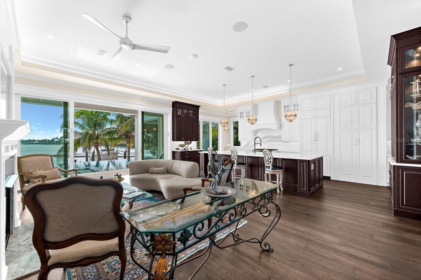 SUNRISE PARK - Residential