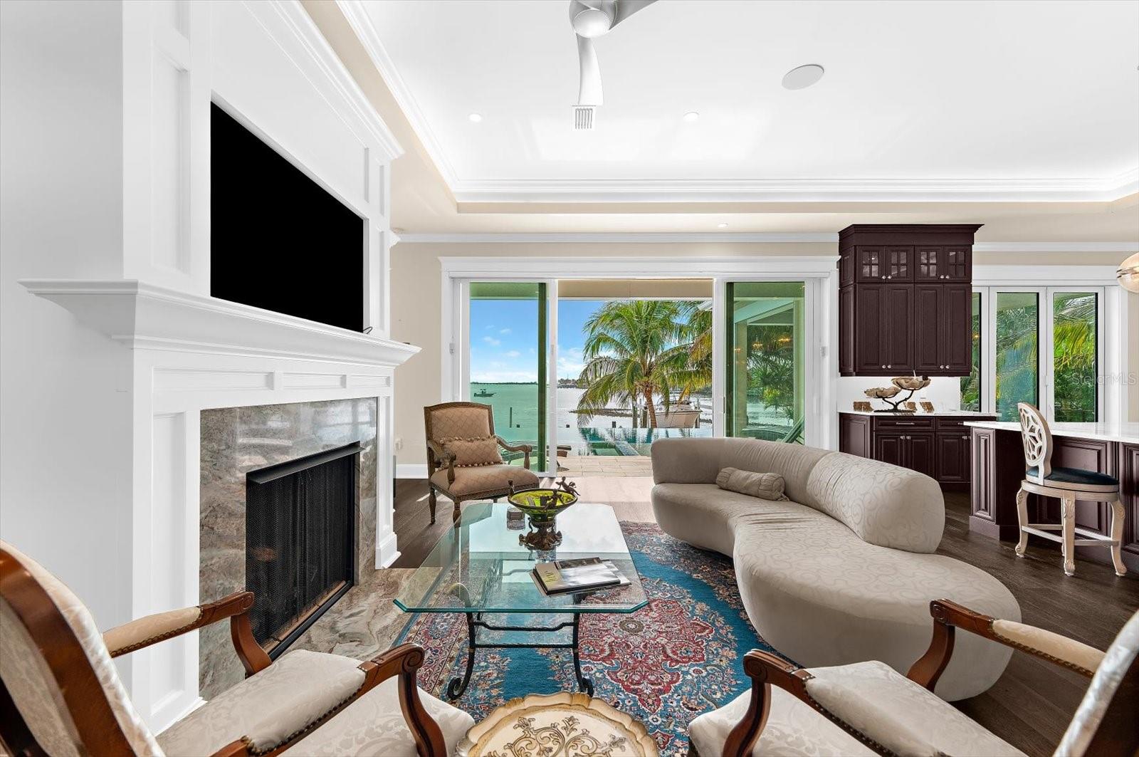 SUNRISE PARK - Residential