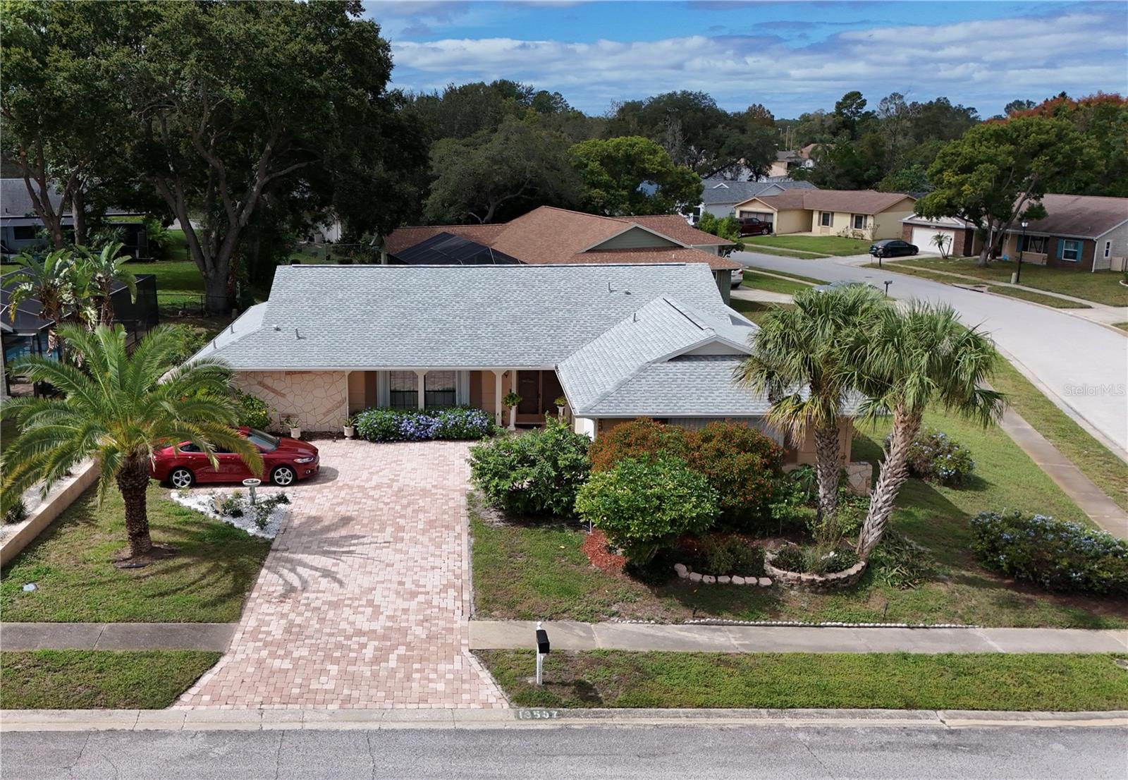 RAVENSWOOD VILLAGE - Residential