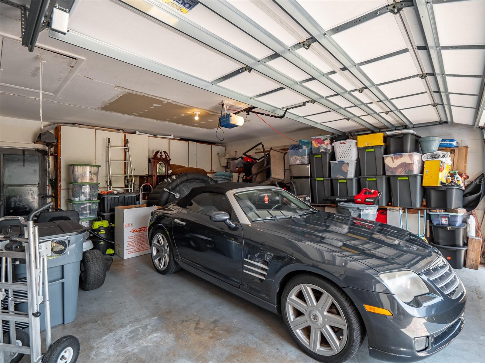 RAVENSWOOD VILLAGE - Residential