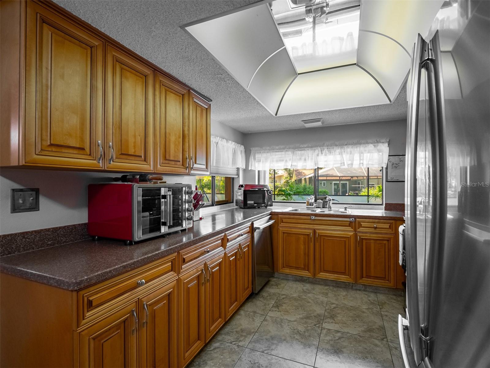 RAVENSWOOD VILLAGE - Residential