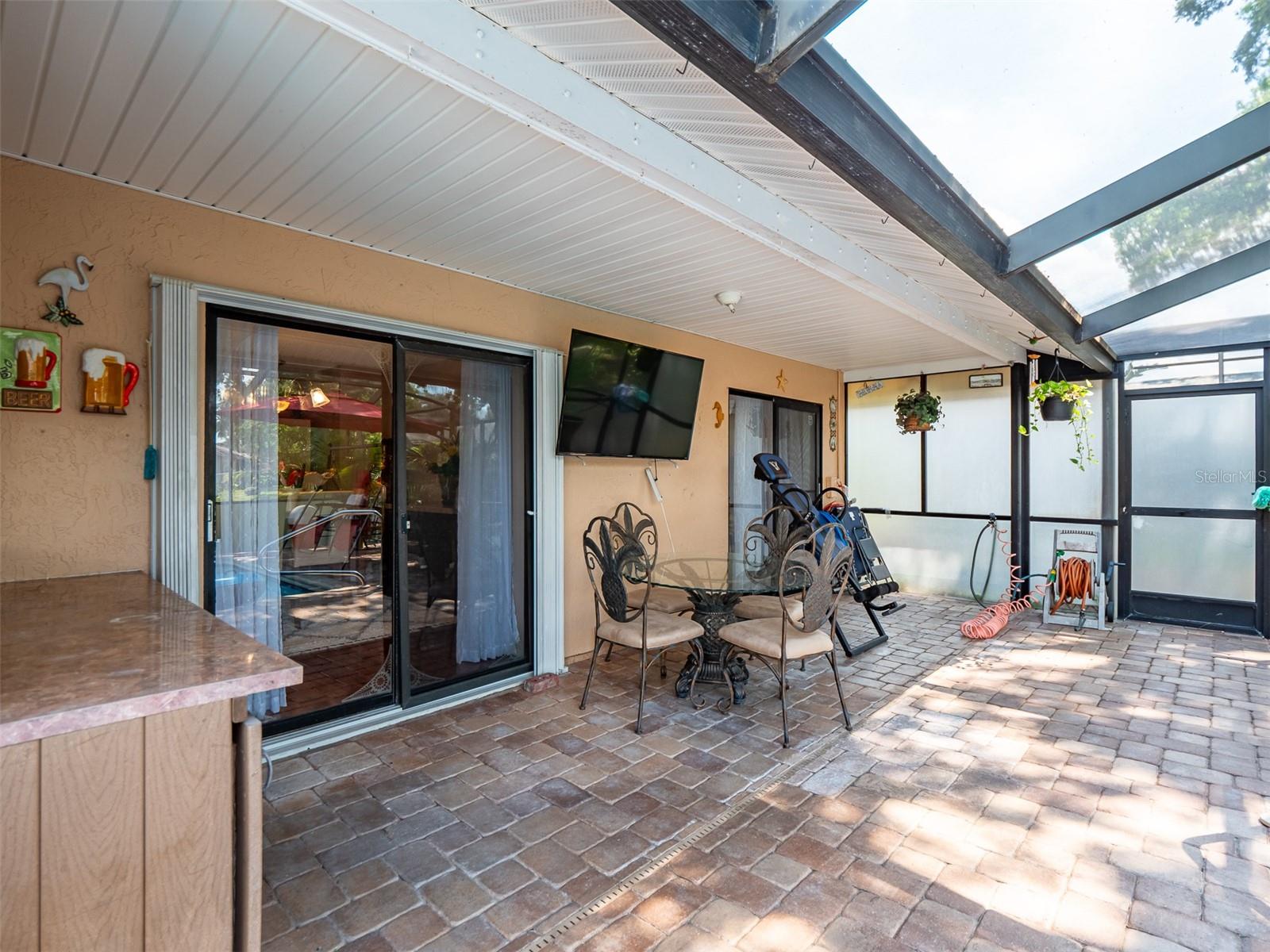 RAVENSWOOD VILLAGE - Residential