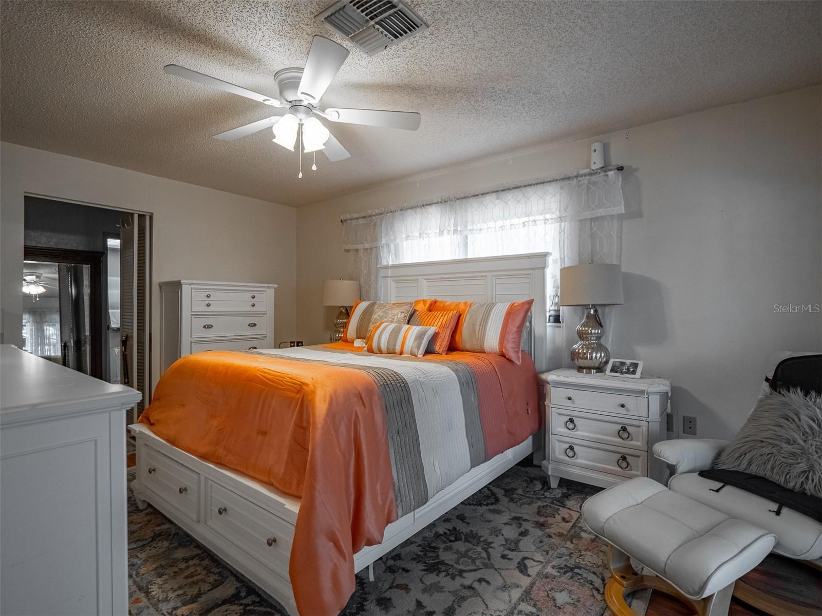 RAVENSWOOD VILLAGE - Residential