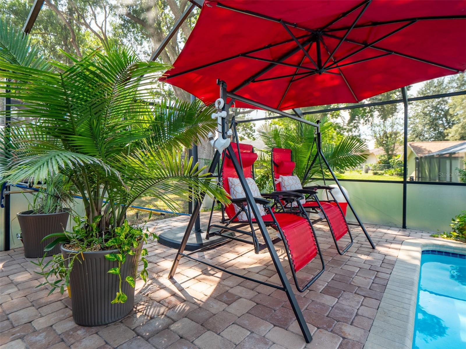 RAVENSWOOD VILLAGE - Residential