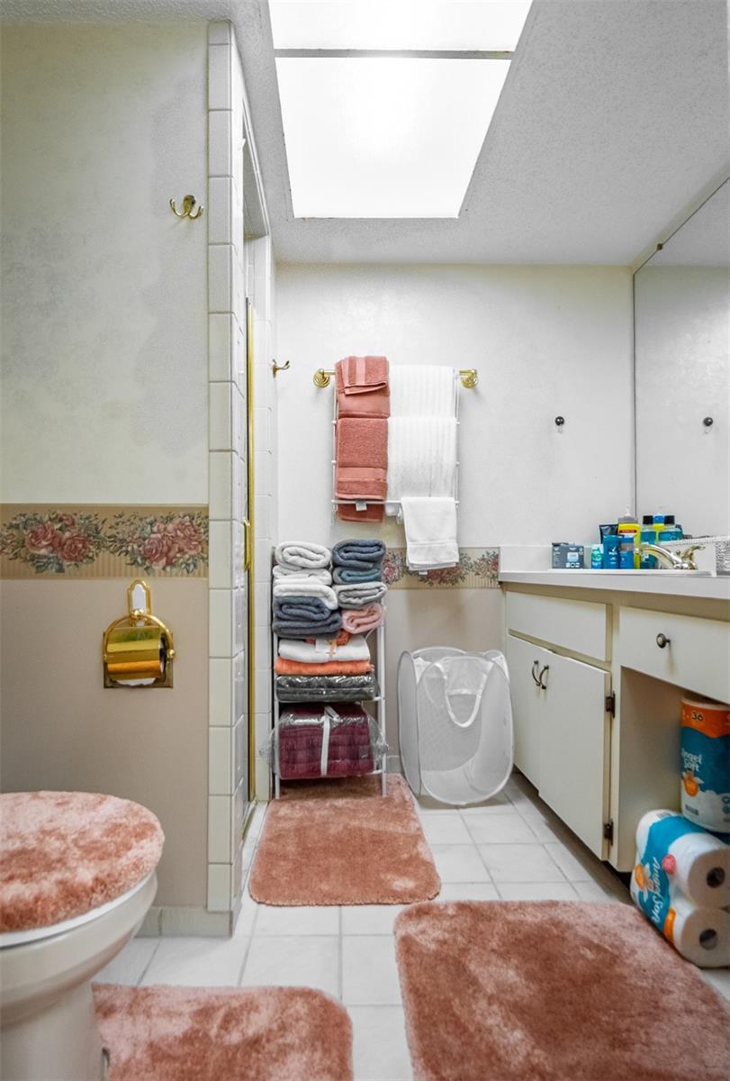 RAVENSWOOD VILLAGE - Residential