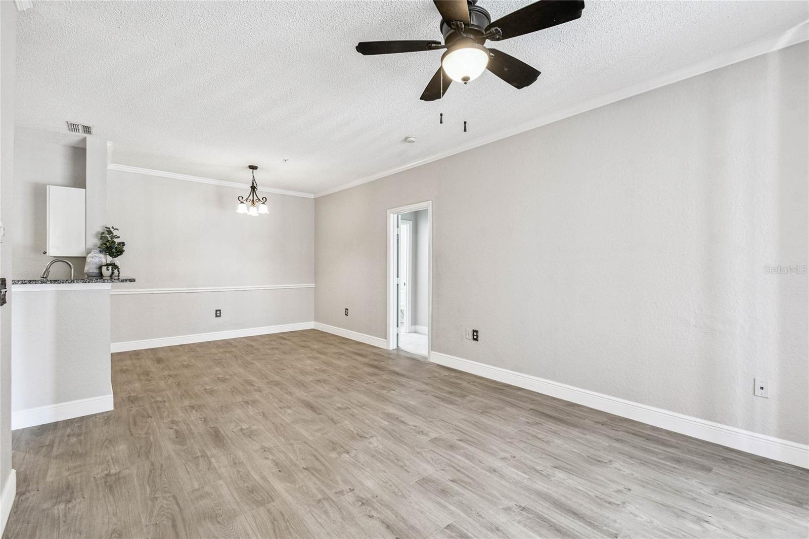 ENCLAVE AT RICHMOND PLACE - Residential