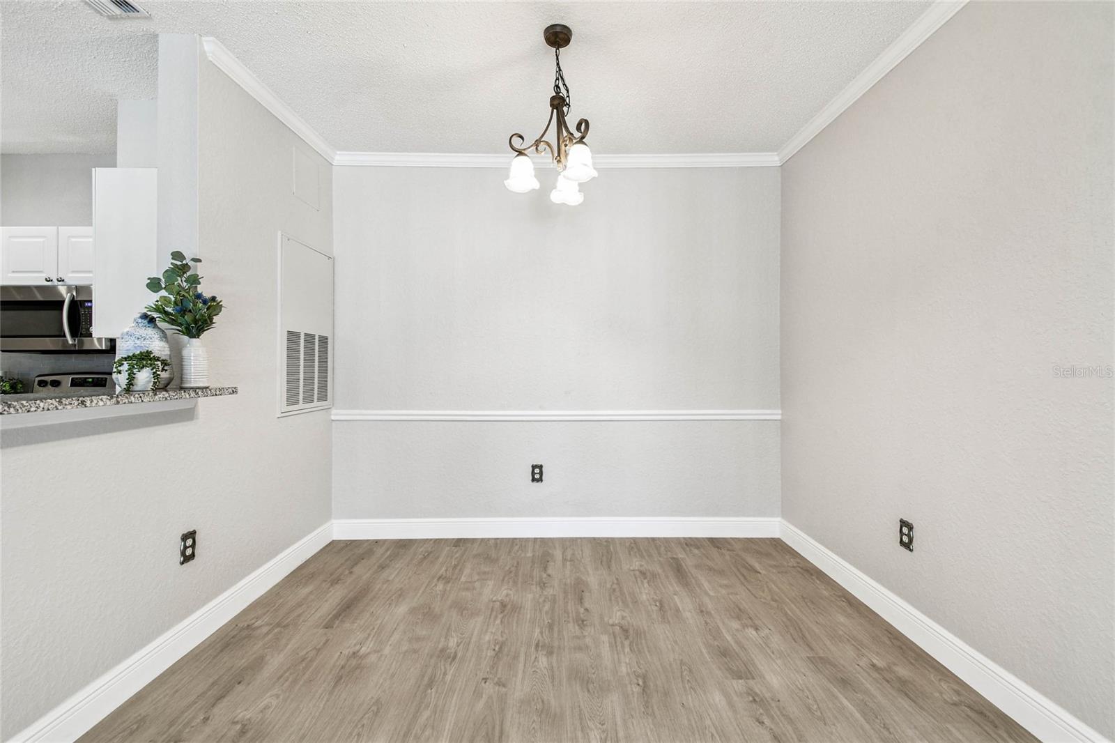 ENCLAVE AT RICHMOND PLACE - Residential