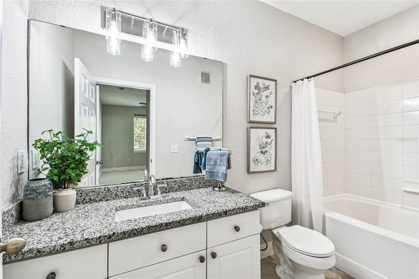 ENCLAVE AT RICHMOND PLACE - Residential