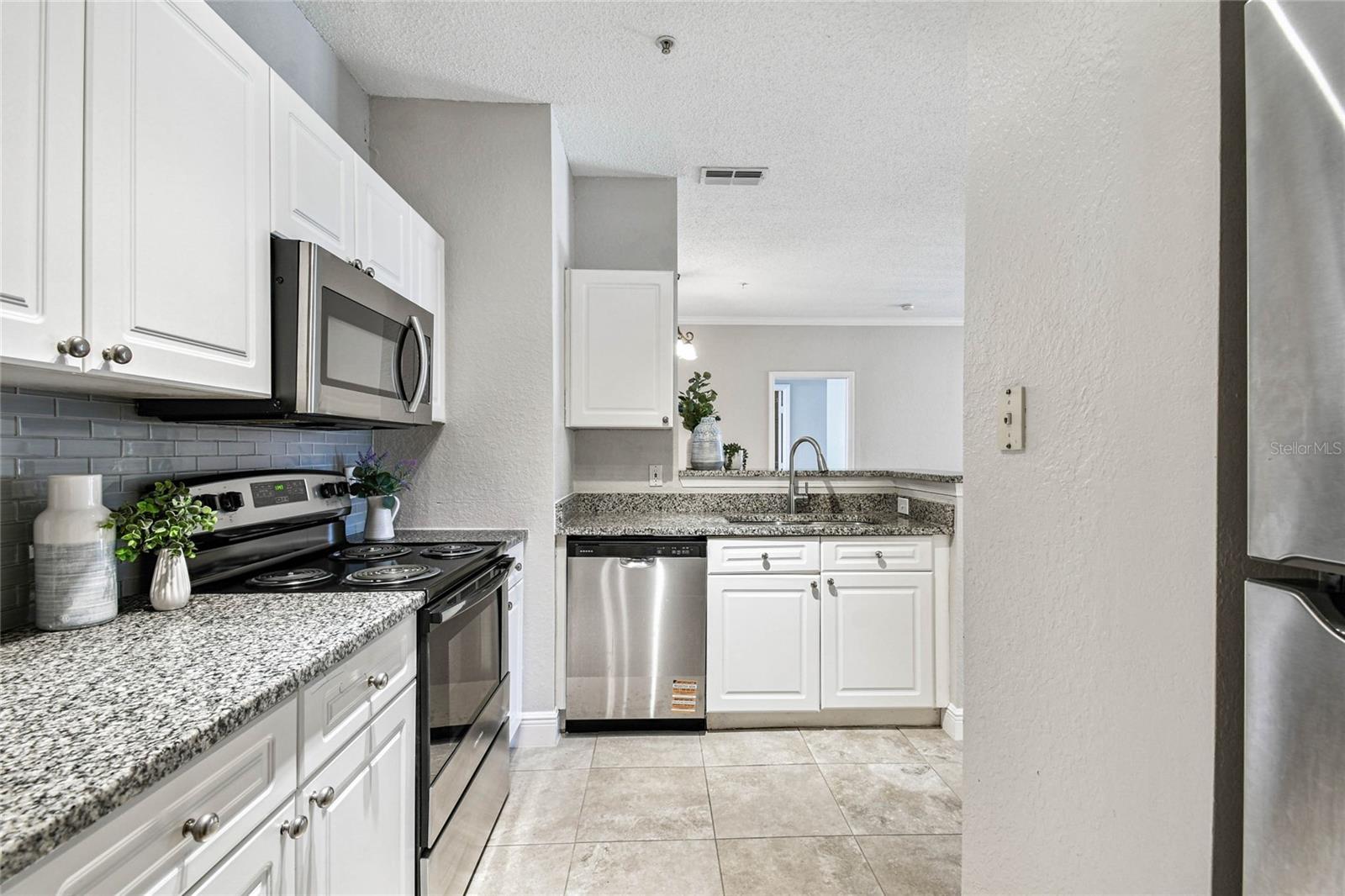 ENCLAVE AT RICHMOND PLACE - Residential