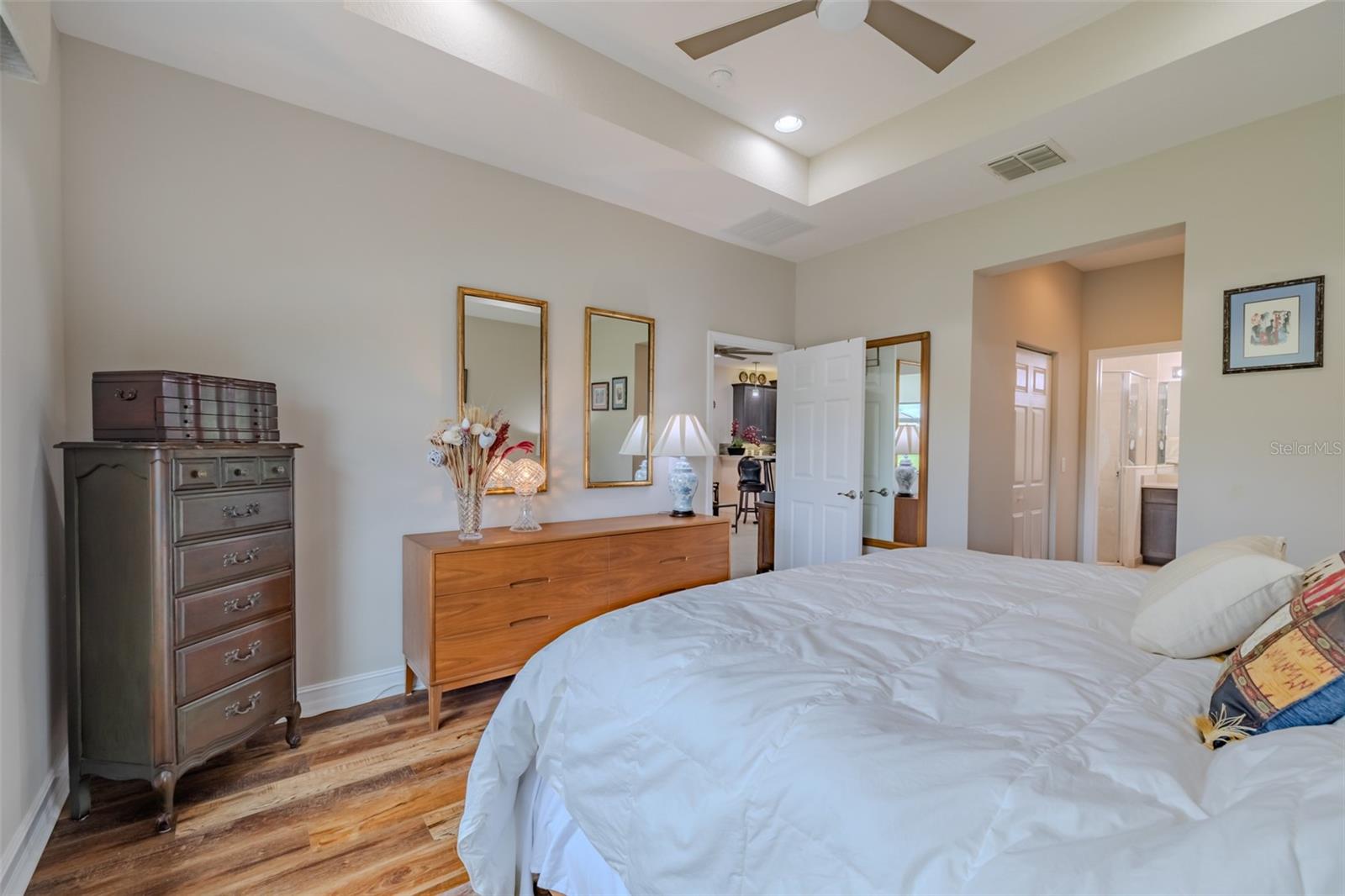 VALENCIA LAKES TR N - Residential