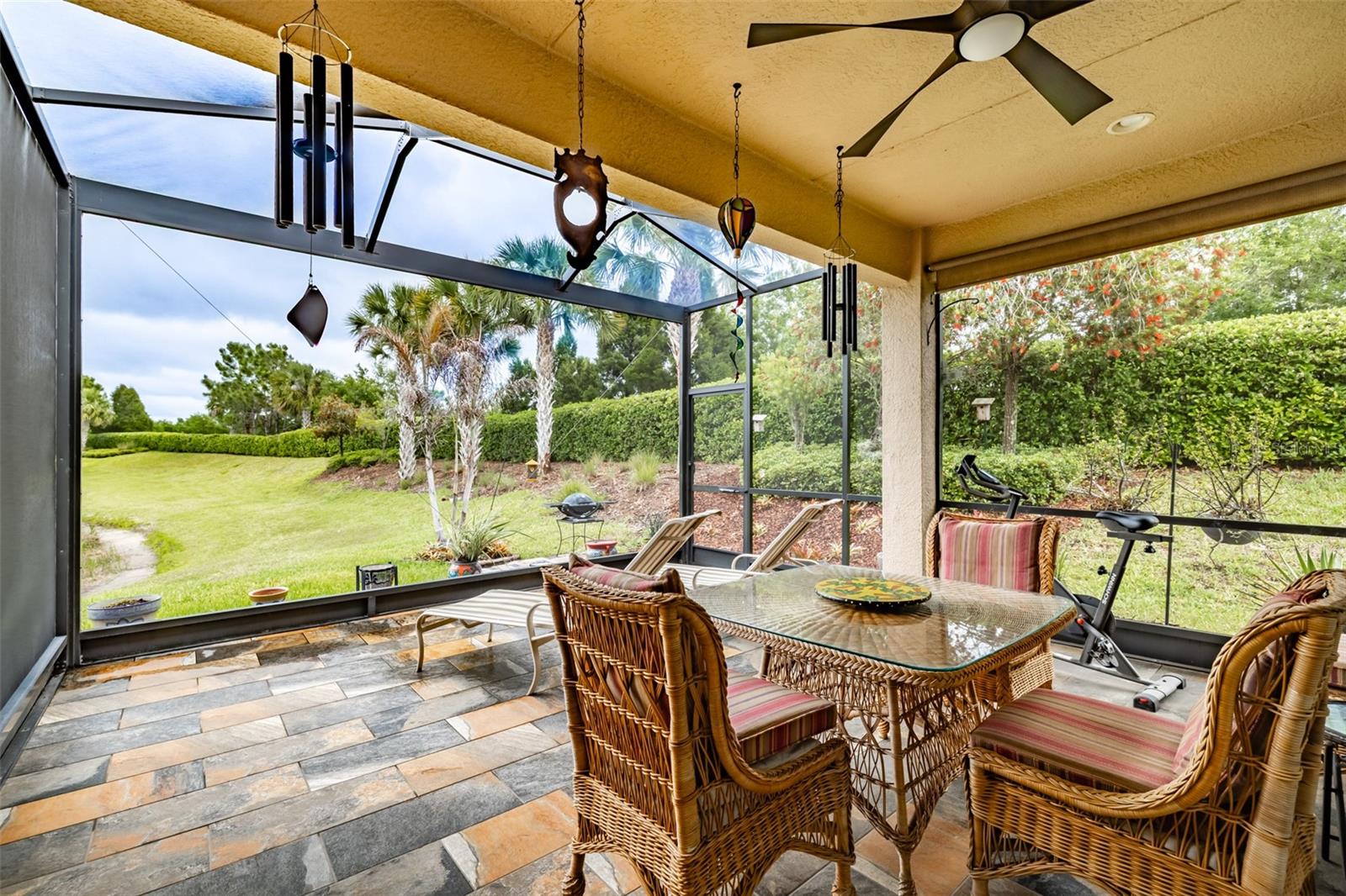 VALENCIA LAKES TR N - Residential