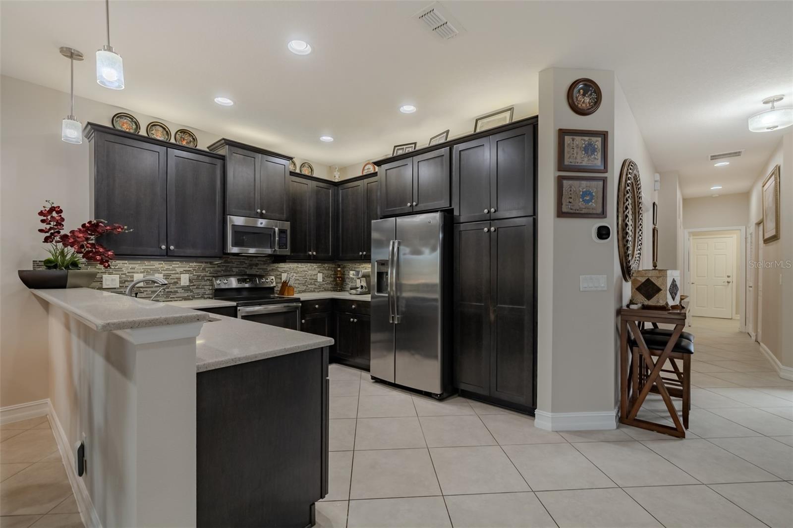 VALENCIA LAKES TR N - Residential