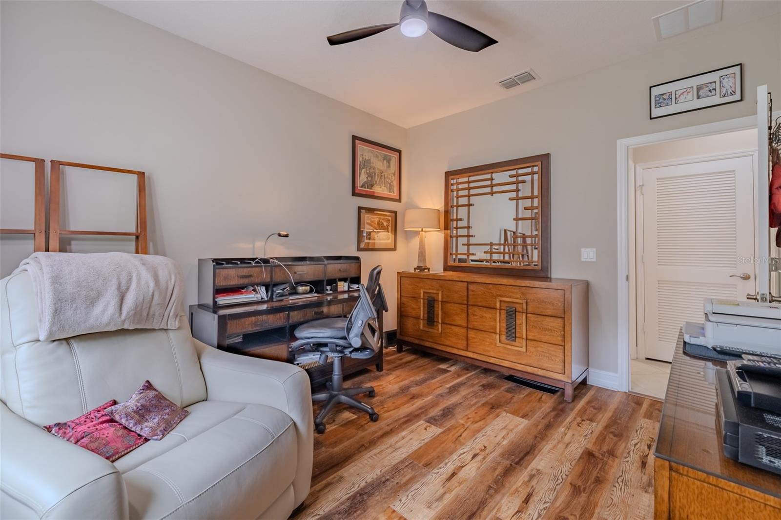 VALENCIA LAKES TR N - Residential