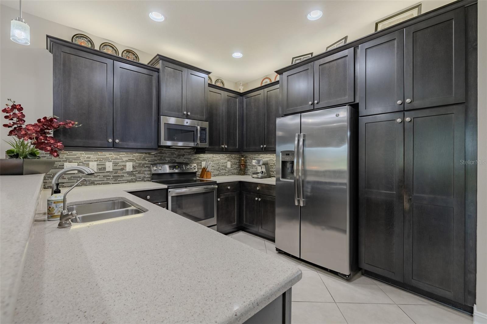 VALENCIA LAKES TR N - Residential