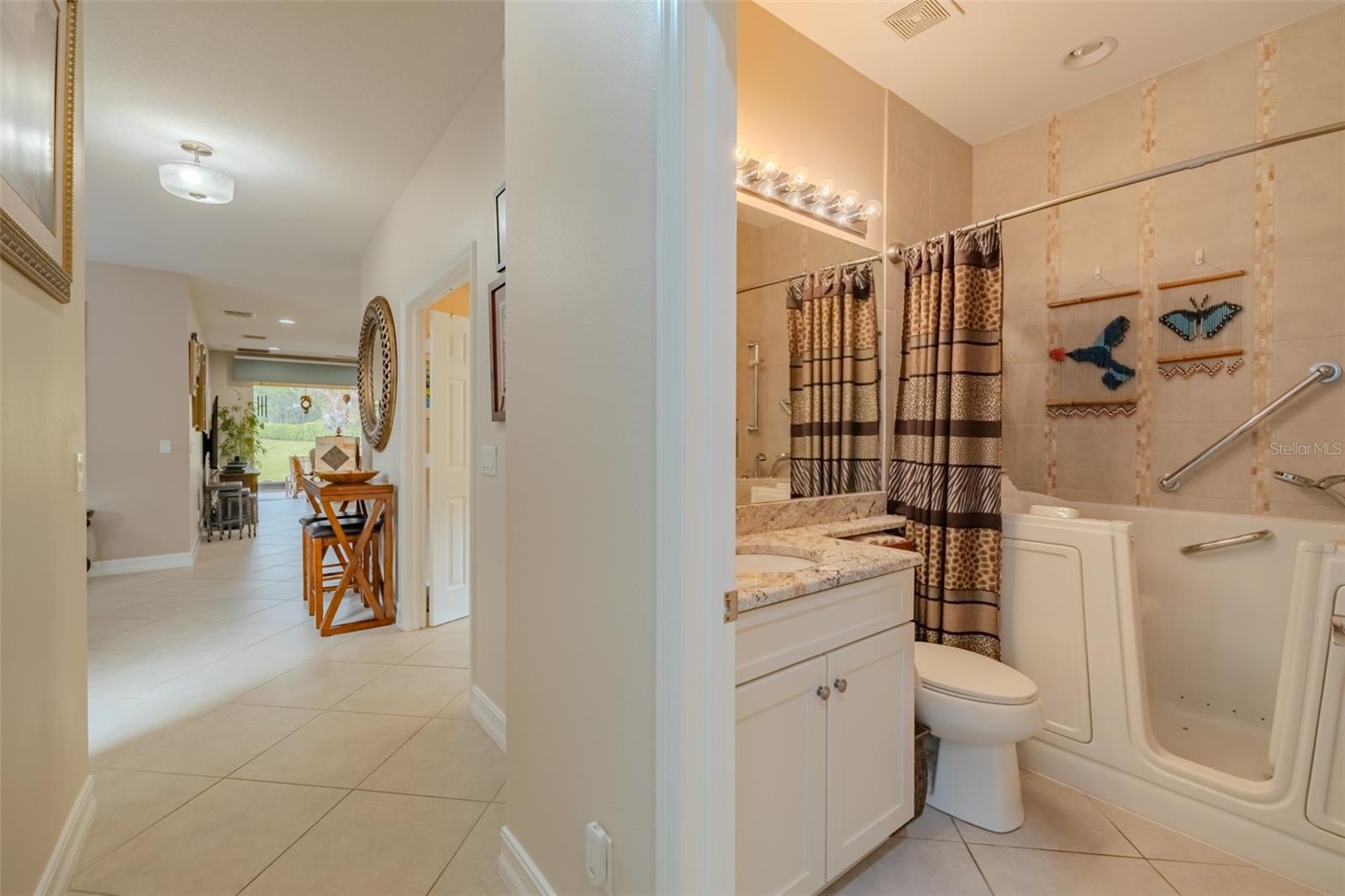 VALENCIA LAKES TR N - Residential