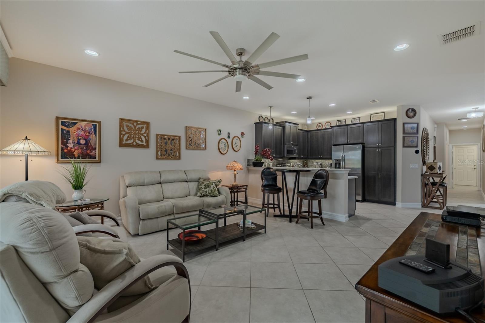 VALENCIA LAKES TR N - Residential